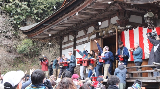 正月堂年越し参り