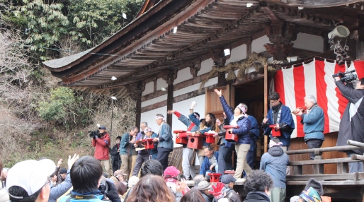 正月堂年越し参り